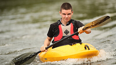 Pupil in canoe